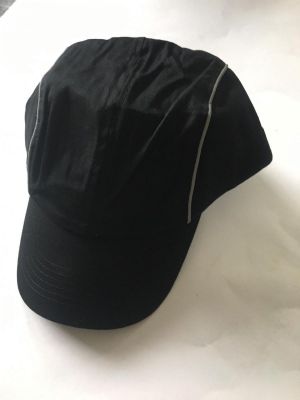 100 Stuks Zwarte Caps € 25,00